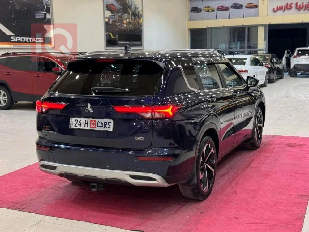 ميتسوبيشي اوتلاندر